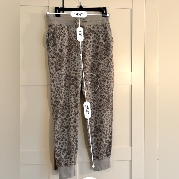 Athleta Balance Printed leopard floral jogger pant size smalll cozy casual comfy - Picture 6 of 6